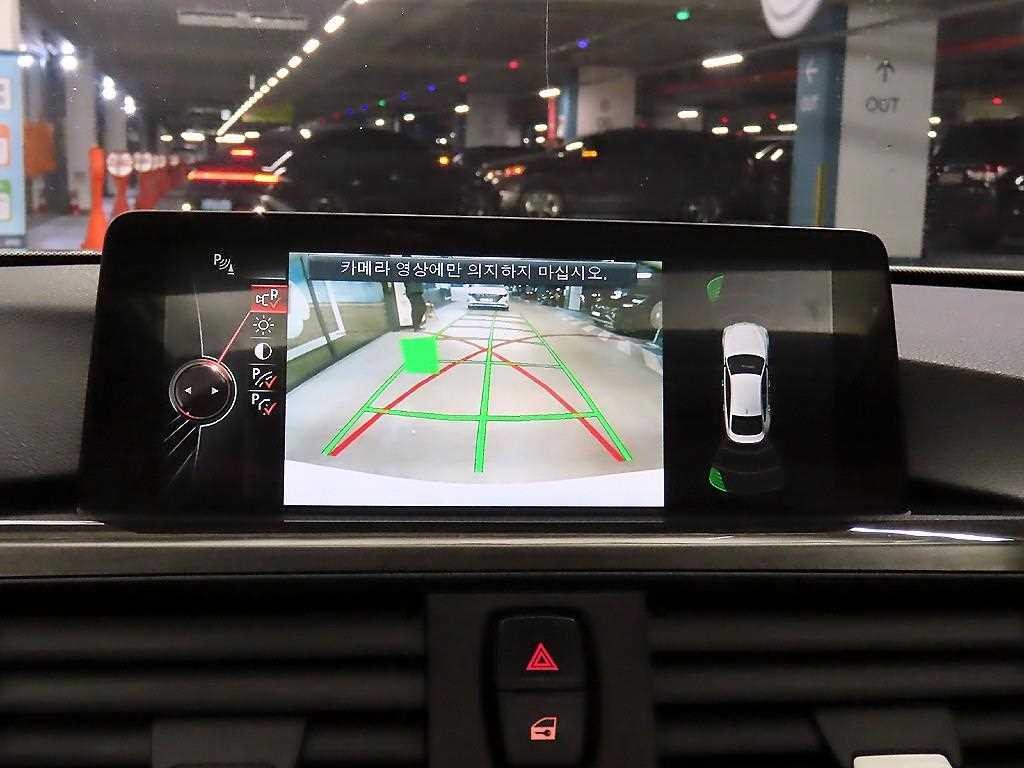 BMW 4시리즈 4시리즈 (F32) 420d 그란쿠페 럭셔리 이미지 14
