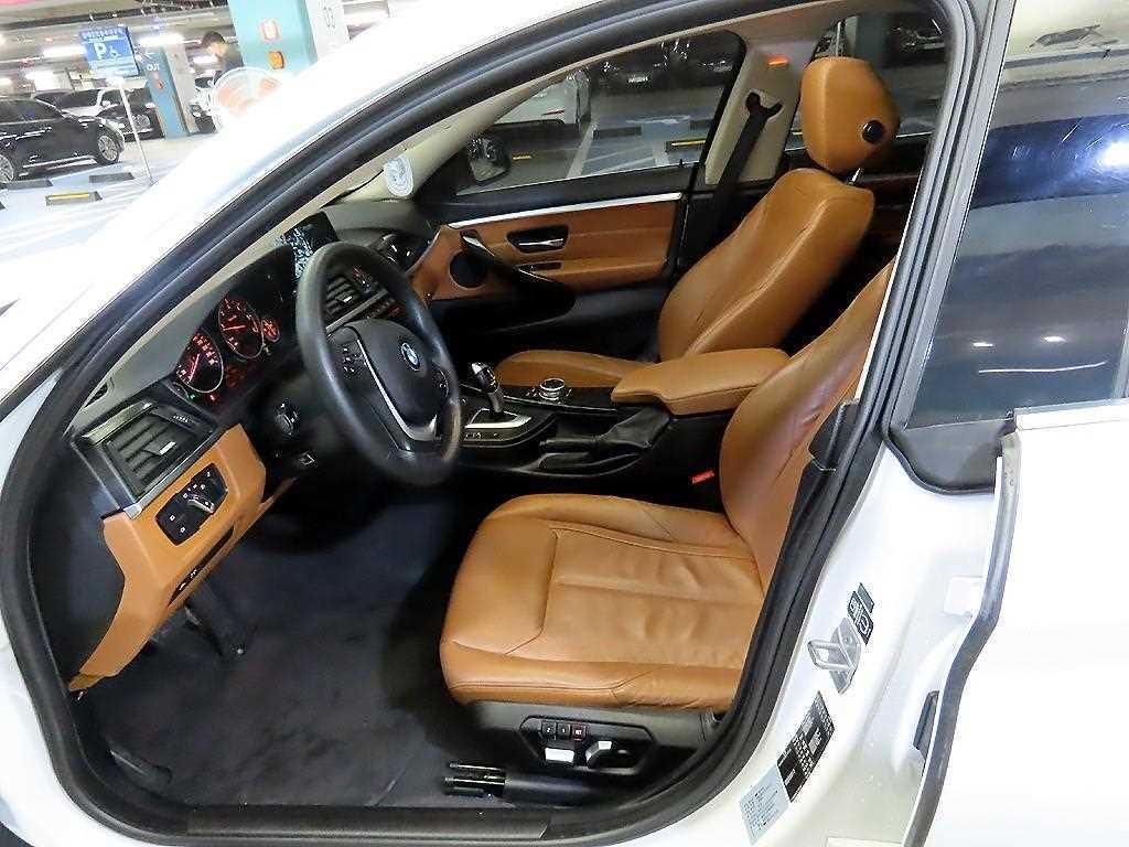 BMW 4시리즈 4시리즈 (F32) 420d 그란쿠페 럭셔리 이미지 6
