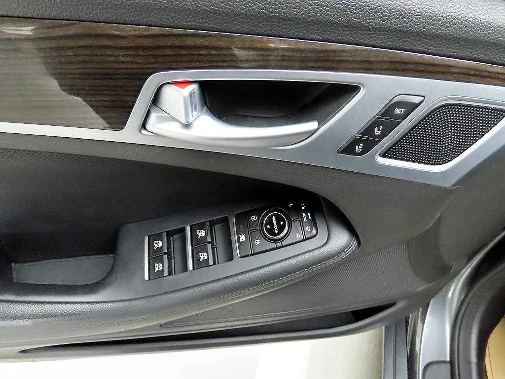 제네시스 G80 3.3 GDI AWD 럭셔리 이미지 11