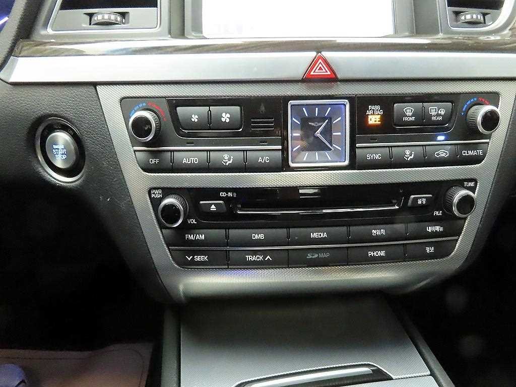 제네시스 G80 3.3 GDI AWD 럭셔리 이미지 16