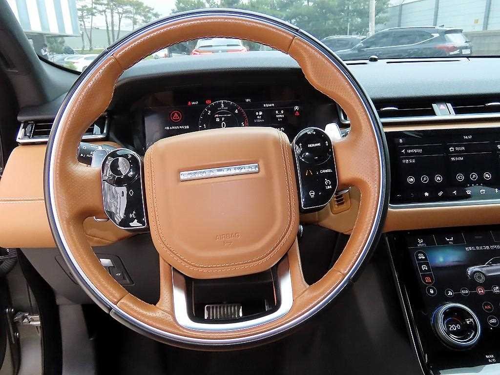랜드로버 레인지로버 벨라 3.0 D300 R-다이나믹 HSE 이미지 8