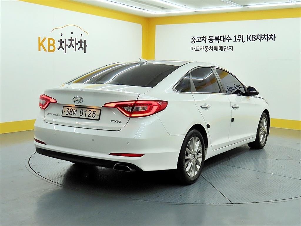 현대 쏘나타 LF 쏘나타 2.0 스마트 기본형 이미지 4