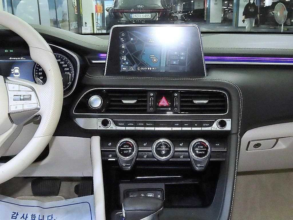 제네시스 G70 2.2D 엘리트 이미지 11