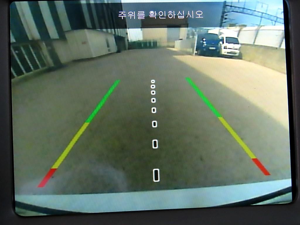 지프 레니게이드 1.6 디젤 리미티드 이미지 14