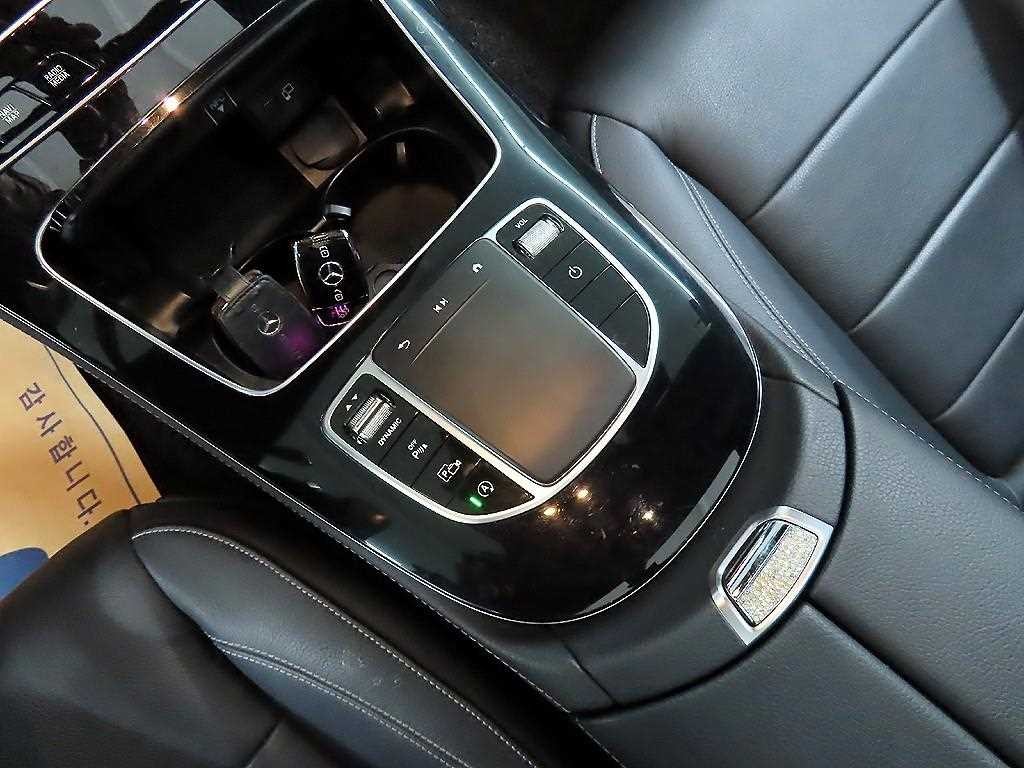 벤츠 E 클래스 E-클래스 W213 E250 아방가르드 이미지 13