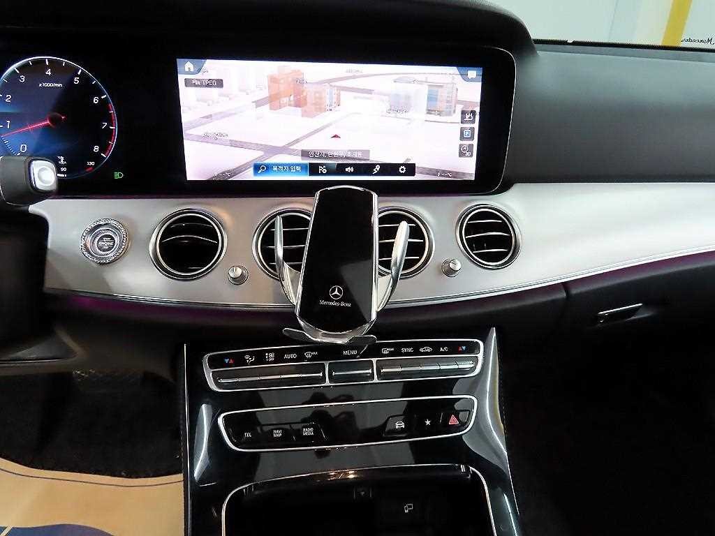 벤츠 E 클래스 E-클래스 W213 E250 아방가르드 이미지 14