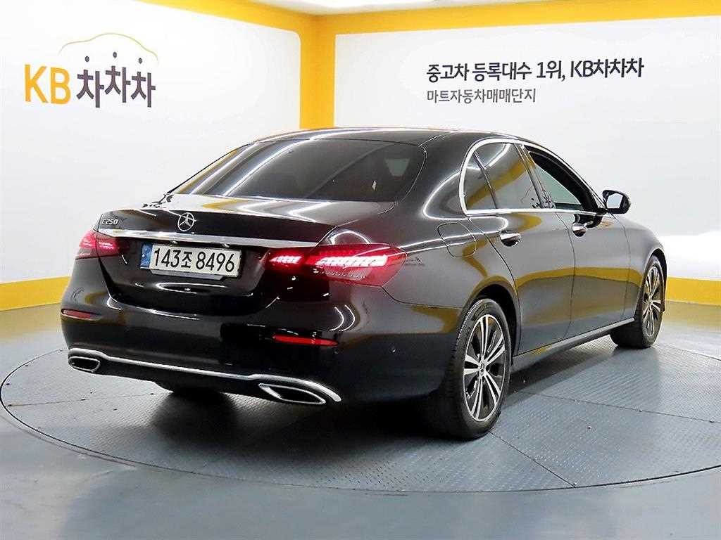 벤츠 E 클래스 E-클래스 W213 E250 아방가르드 이미지 4