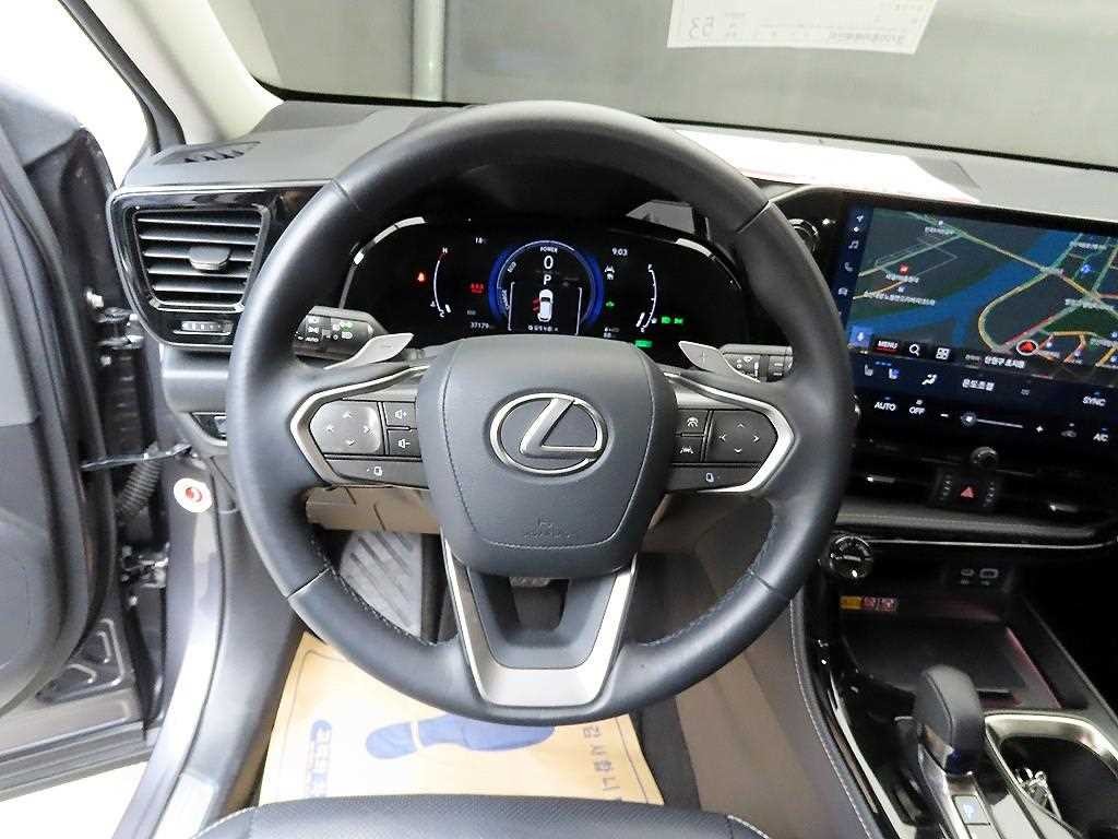 렉서스 NX NX 350h 력셔리 이미지 9