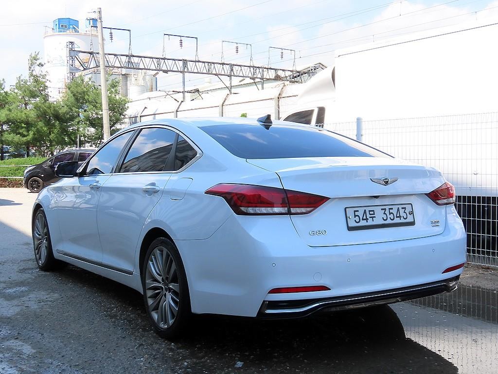 제네시스 G80 2.2D AWD 프리미엄 럭셔리 이미지 3