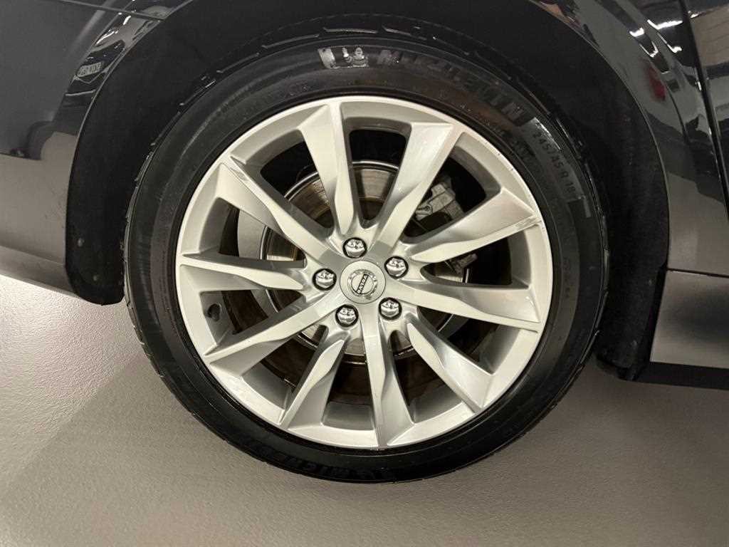 볼보 S90 D4 모멘텀 이미지 20