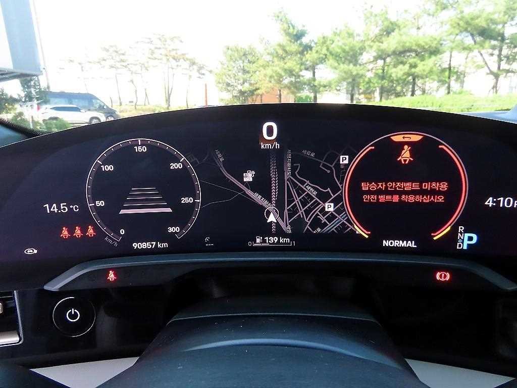 포르쉐 타이칸 4S 이미지 9