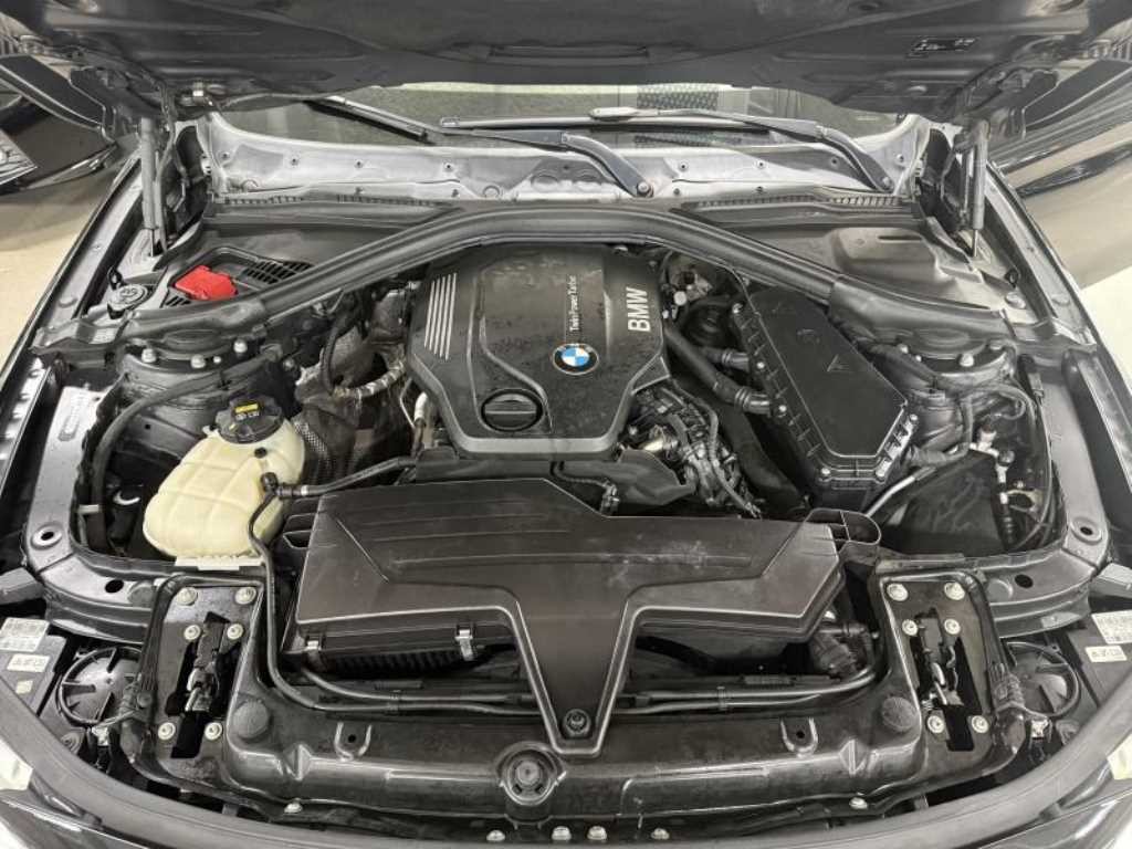 BMW 4시리즈 4시리즈 (F32) 420d xDRIVE 그란쿠페 스포츠 이미지 18