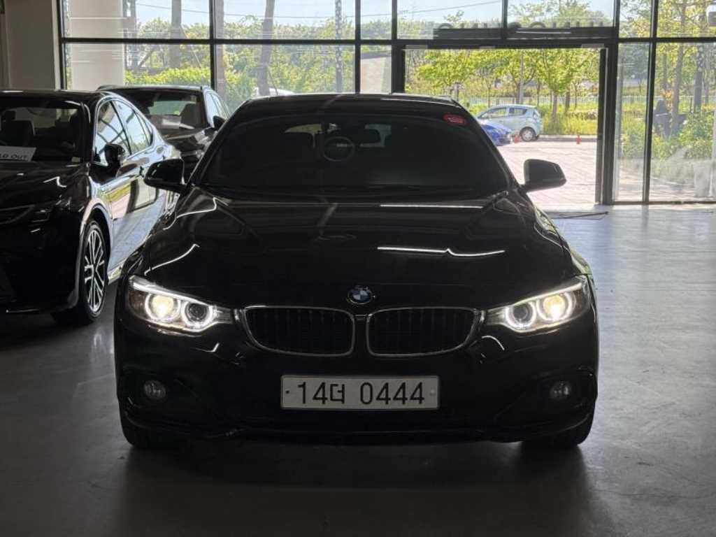 BMW 4시리즈 4시리즈 (F32) 420d xDRIVE 그란쿠페 스포츠 이미지 3