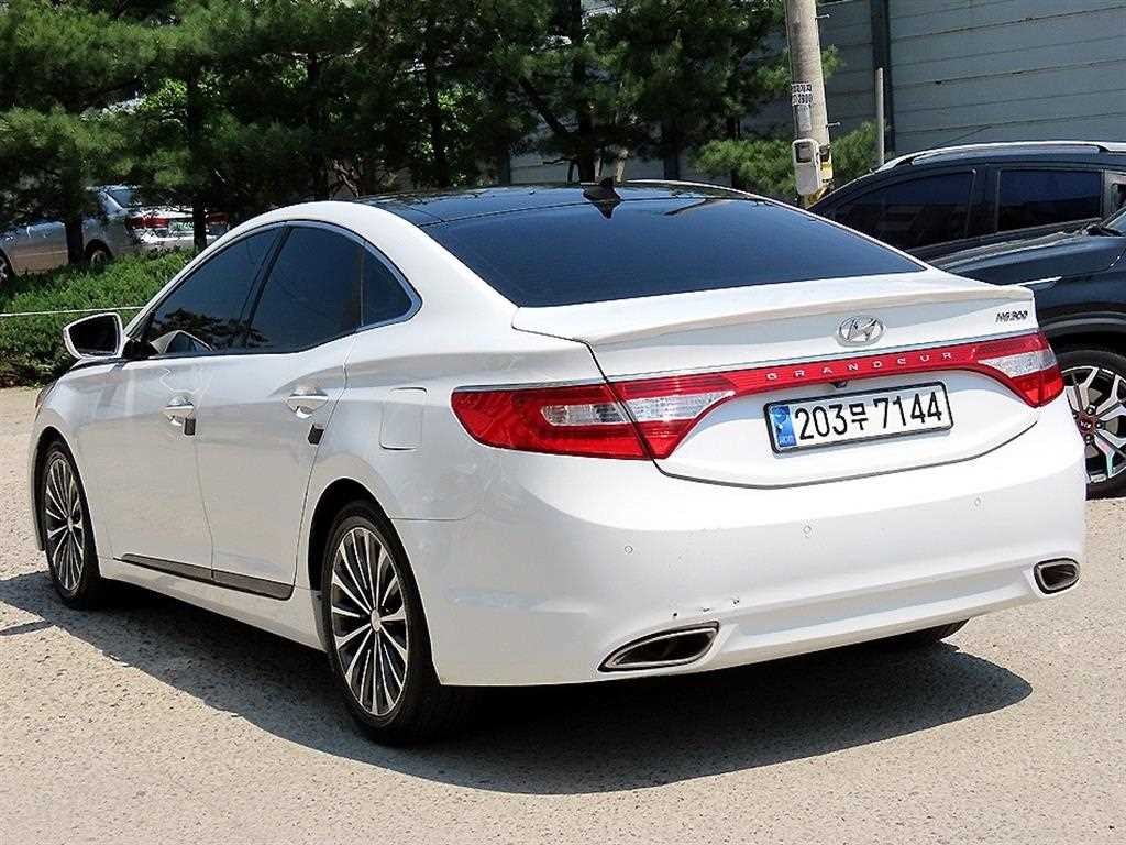 현대 그랜저 그랜저 HG LPG HG300 PREMIUM 이미지 3