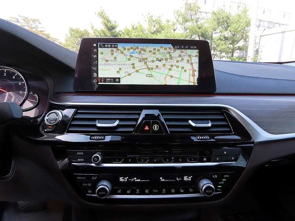 BMW 5시리즈 5시리즈 (G30) 530i 럭셔리 플러스 이미지 15