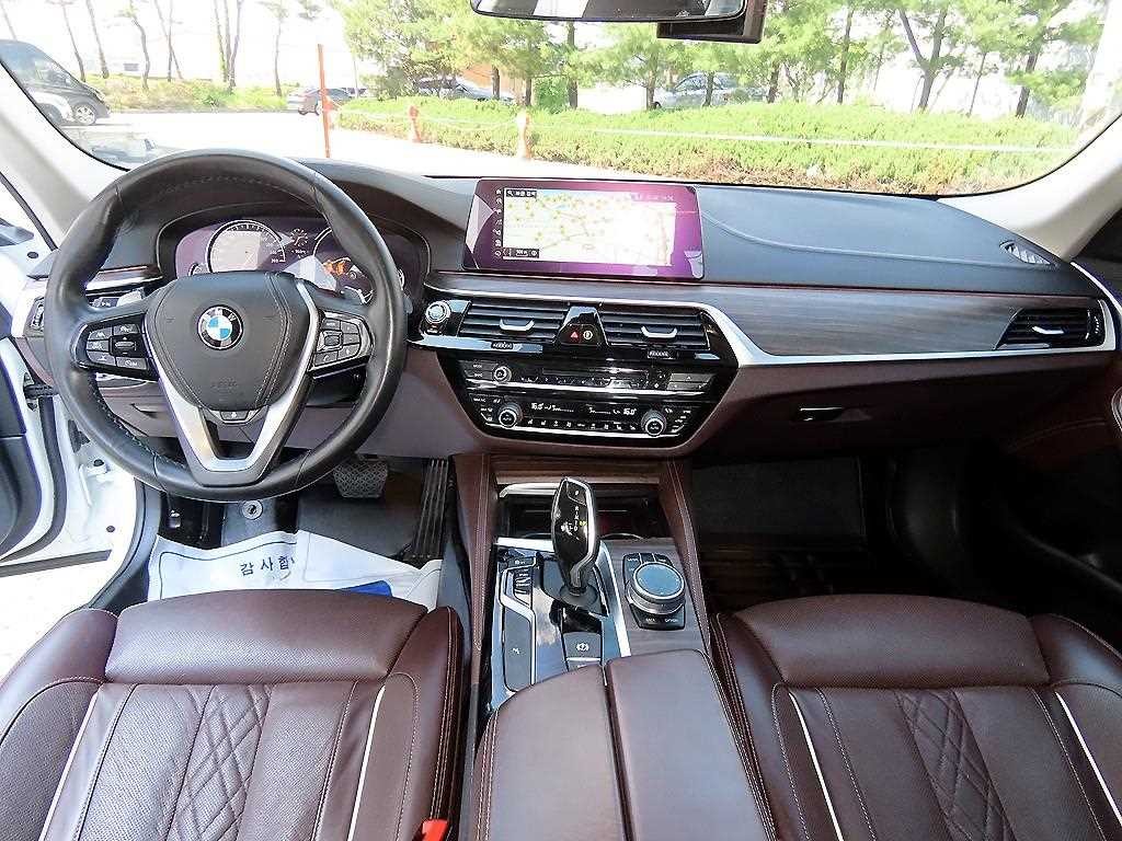 BMW 5시리즈 5시리즈 (G30) 530i 럭셔리 플러스 이미지 7