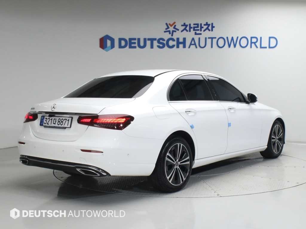 벤츠 E 클래스 E-클래스 W213 E250 아방가르드 이미지 2