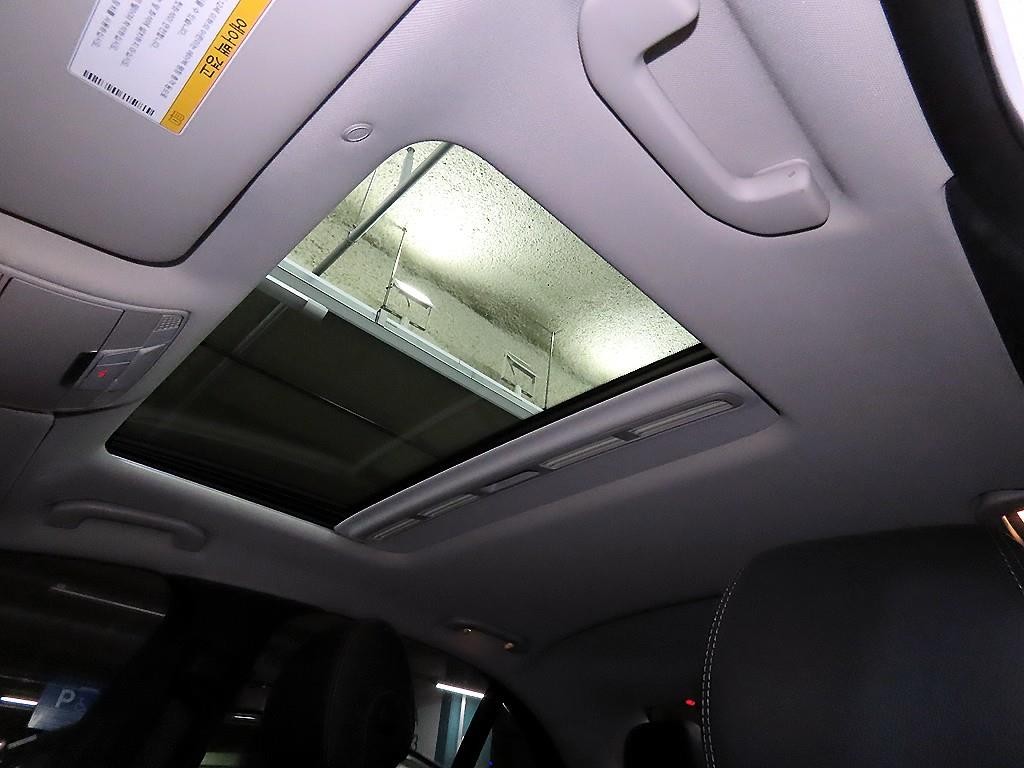 벤츠 E 클래스 E-클래스 W213 E300 아방가르드 이미지 17