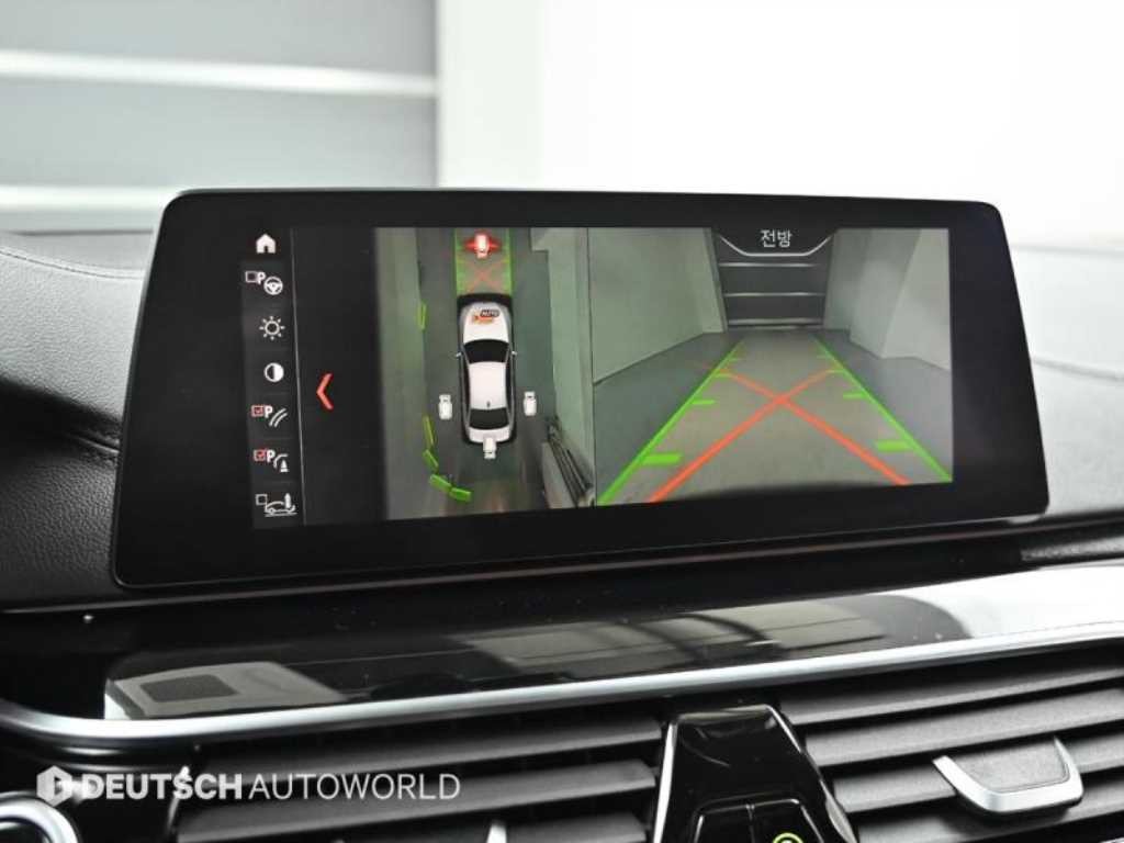 BMW 5시리즈 5시리즈 (G30) 530i xDrive M 스포츠 플러스 이미지 15
