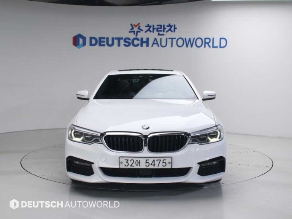 BMW 5시리즈 5시리즈 (G30) 530i xDrive M 스포츠 플러스 이미지 3