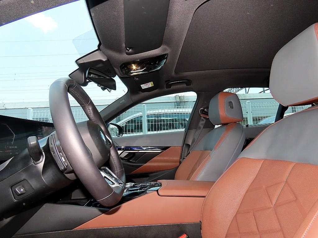 BMW 5시리즈 5시리즈 (G60) 530i xDrive M 스포츠 이미지 17