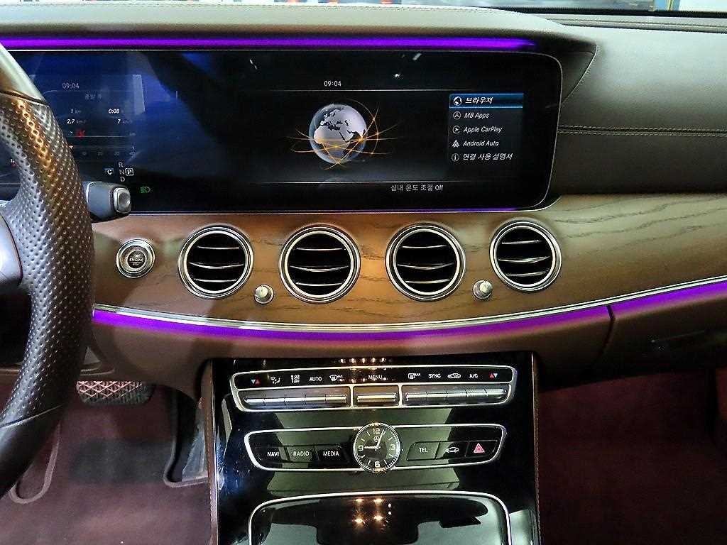 벤츠 E 클래스 E-클래스 W213 E300 아방가르드 이미지 11