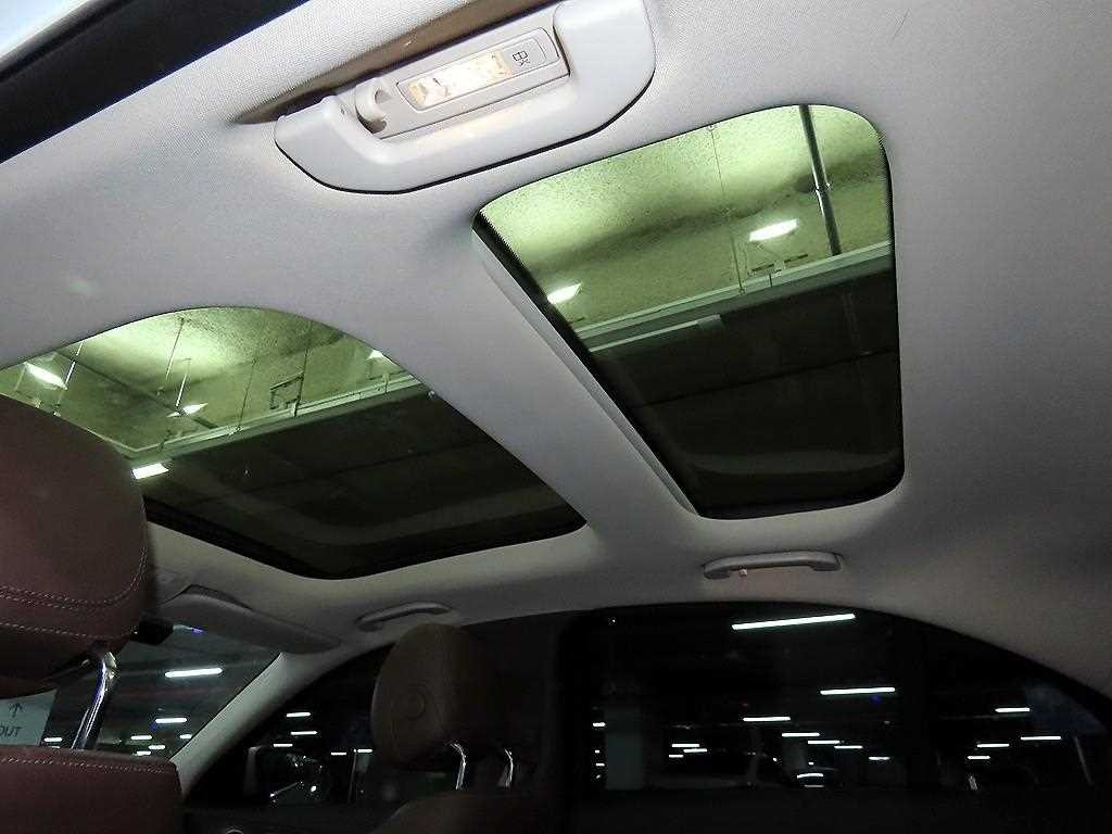 벤츠 E 클래스 E-클래스 W213 E300 아방가르드 이미지 15