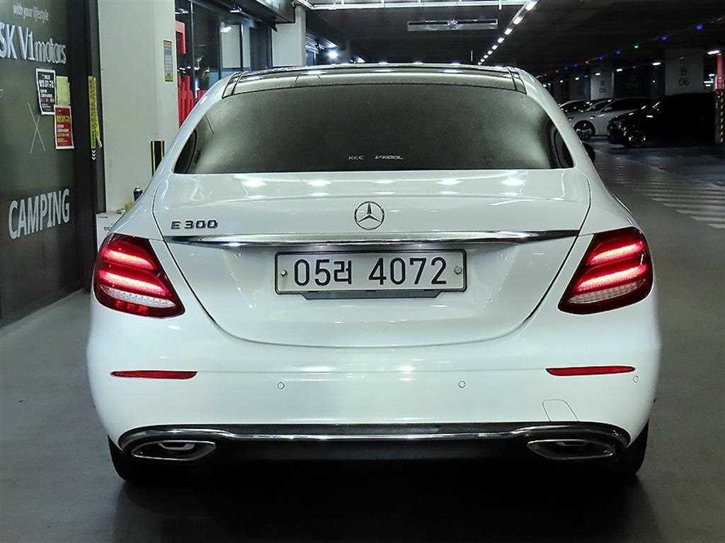 벤츠 E 클래스 E-클래스 W213 E300 아방가르드 이미지 5