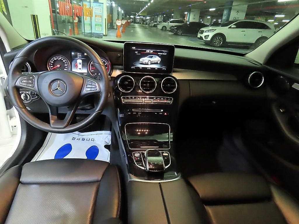 벤츠 C 클래스 C클래스 W205 C200 이미지 10