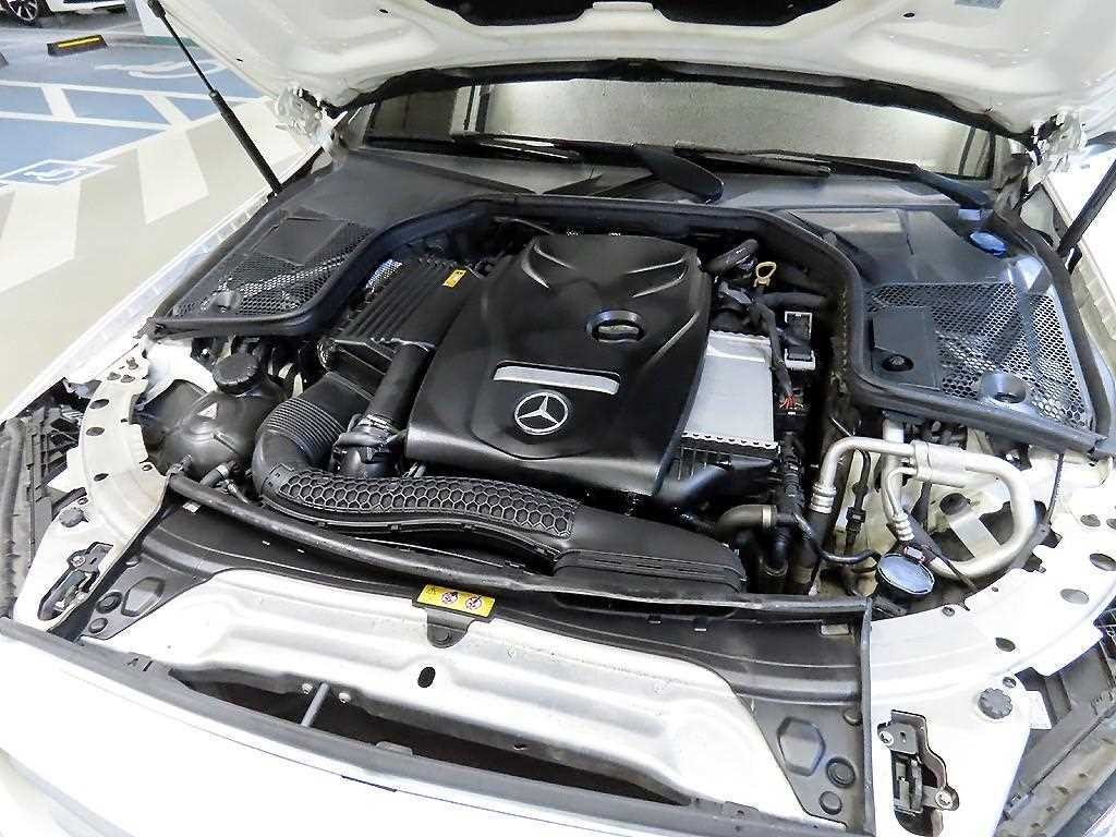 벤츠 C 클래스 C클래스 W205 C200 이미지 19