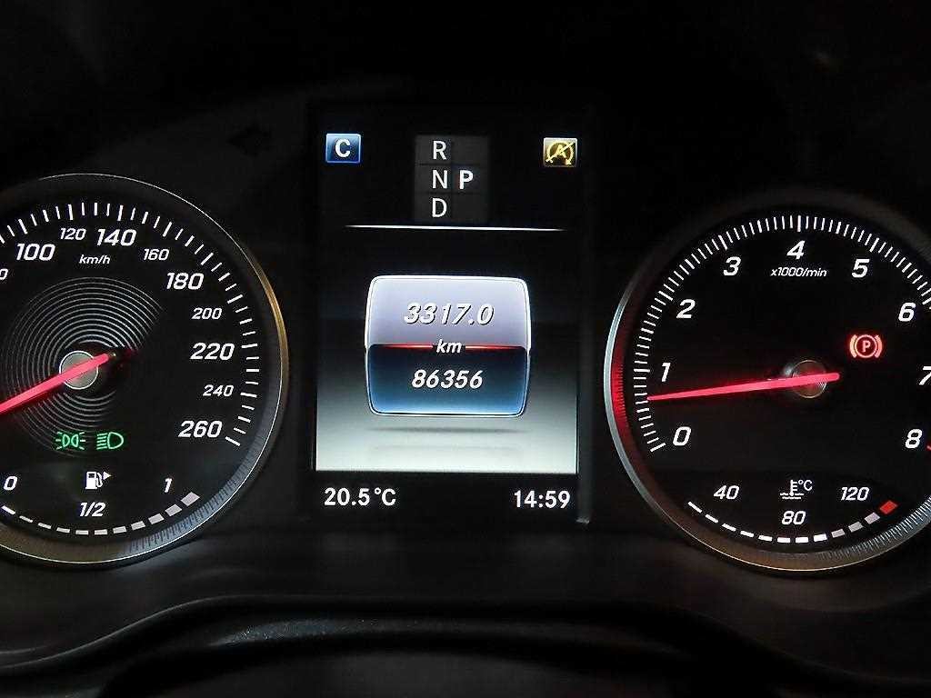 벤츠 C 클래스 C클래스 W205 C200 이미지 9