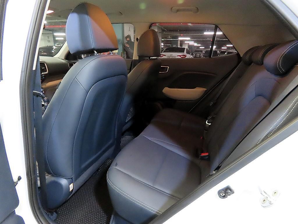 현대 베뉴 1.6 모던 이미지 7