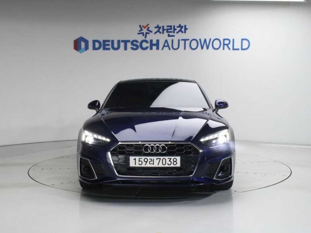 아우디 A5 A5 (F5) 45 TFSI 콰트로 프리미엄 쿠페 이미지 1