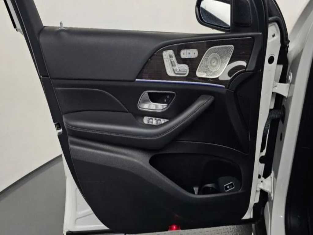 벤츠 GLE 클래스 GLE 클래스 W167 GLE 400d 4MATIC 쿠페 이미지 12