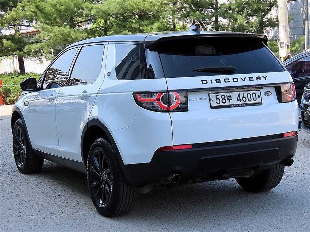랜드로버 디스커버리 스포츠 2.0 TD4 SE(150마력) 이미지 3