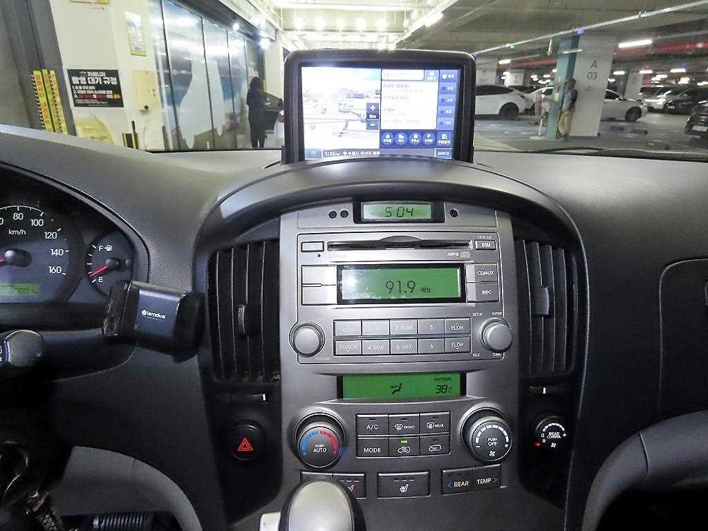 현대 스타렉스 그랜드 스타렉스 11인승 왜건 4WD HVX VIP팩 이미지 11
