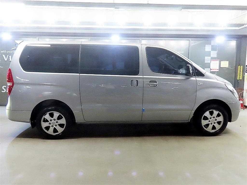 현대 스타렉스 그랜드 스타렉스 11인승 왜건 4WD HVX VIP팩 이미지 3