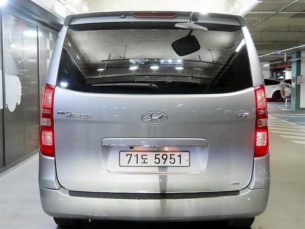 현대 스타렉스 그랜드 스타렉스 11인승 왜건 4WD HVX VIP팩 이미지 5