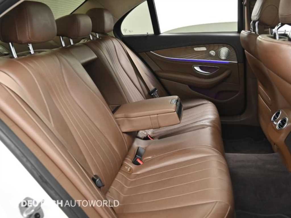 벤츠 E 클래스 E-클래스 W213 E300 4MATIC 익스클루시브 이미지 12