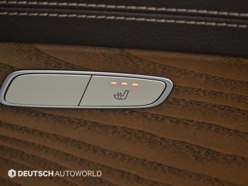 벤츠 E 클래스 E-클래스 W213 E300 4MATIC 익스클루시브 이미지 16