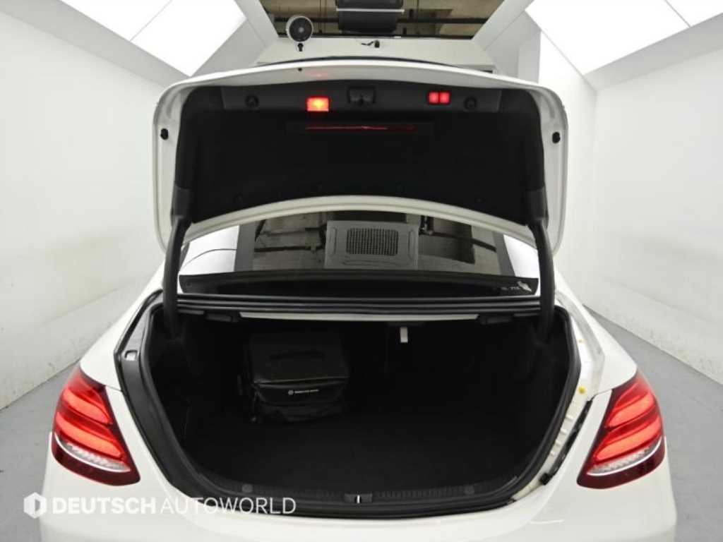 벤츠 E 클래스 E-클래스 W213 E300 4MATIC 익스클루시브 이미지 19