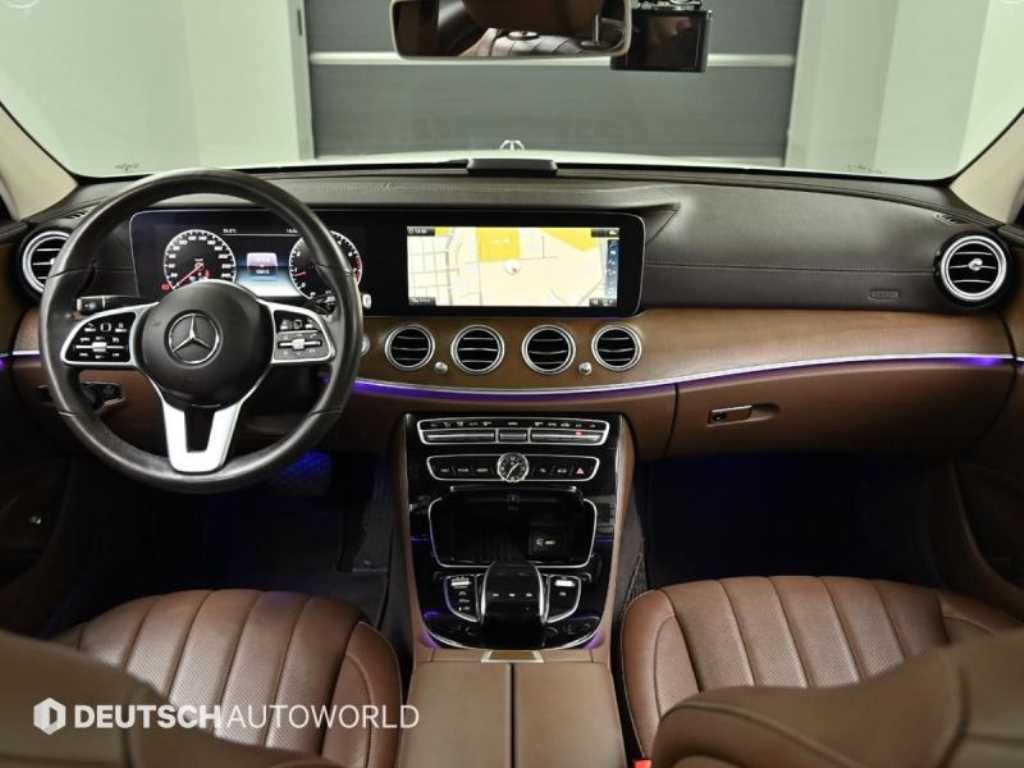 벤츠 E 클래스 E-클래스 W213 E300 4MATIC 익스클루시브 이미지 7