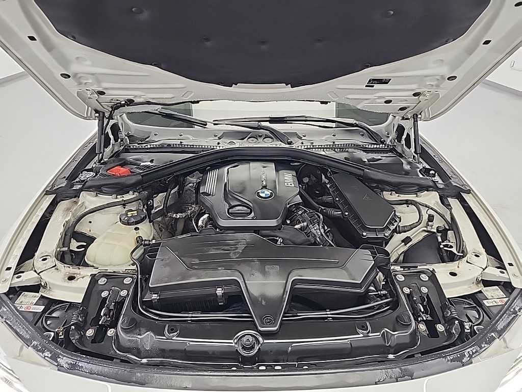 BMW 4시리즈 4시리즈 (F32) 420d xDRIVE 쿠페 M 스포츠 이미지 5