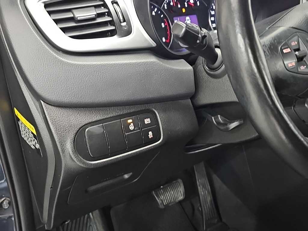 기아 카렌스 올뉴 카렌스 1.7 VGT 프레스티지 이미지 14