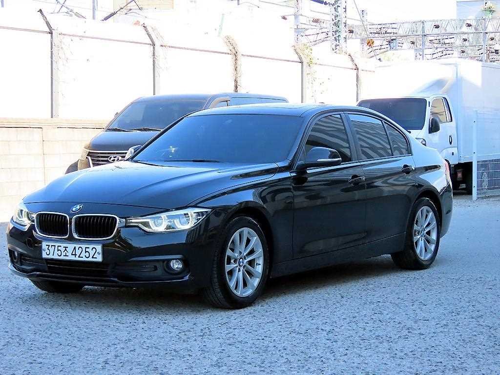 BMW 3시리즈 3시리즈 (F30) 320d 이미지 2