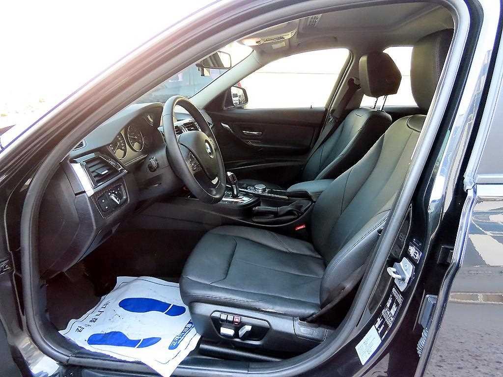 BMW 3시리즈 3시리즈 (F30) 320d 이미지 5