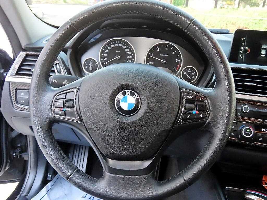 BMW 3시리즈 3시리즈 (F30) 320d 이미지 8