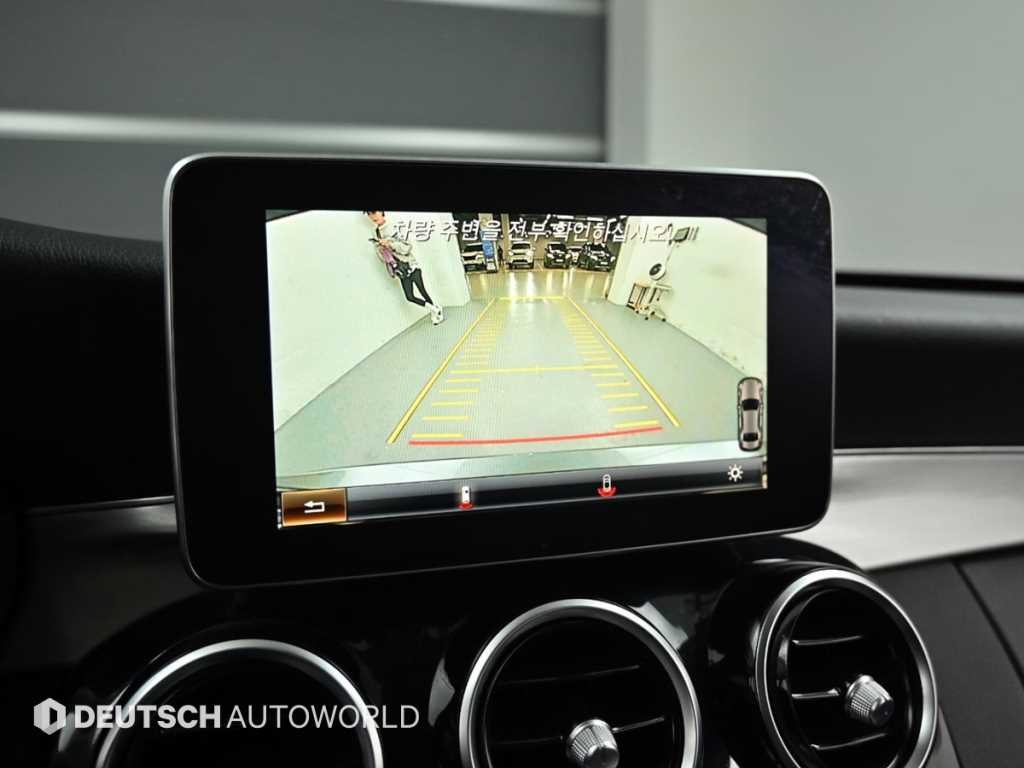 벤츠 C 클래스 C클래스 W205 C200 아방가르드 이미지 15