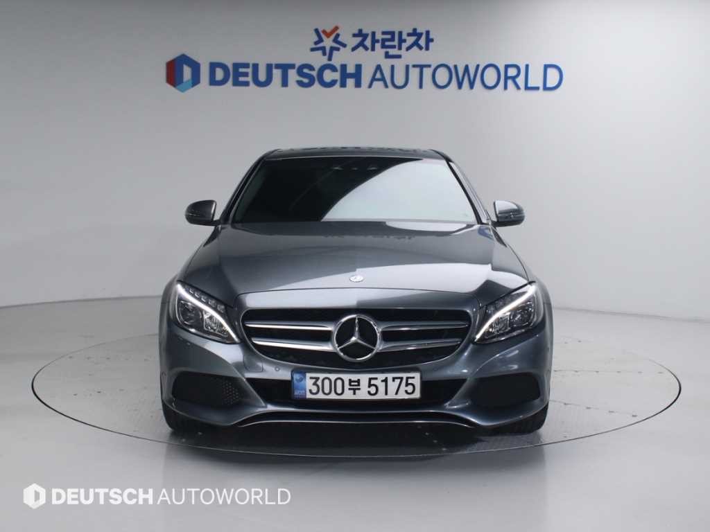벤츠 C 클래스 C클래스 W205 C200 아방가르드 이미지 3