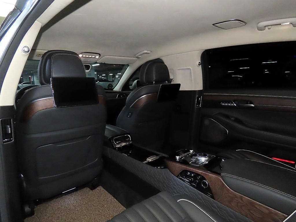 제네시스 G90 5.0 GDI AWD 리무진 프레스티지 이미지 13